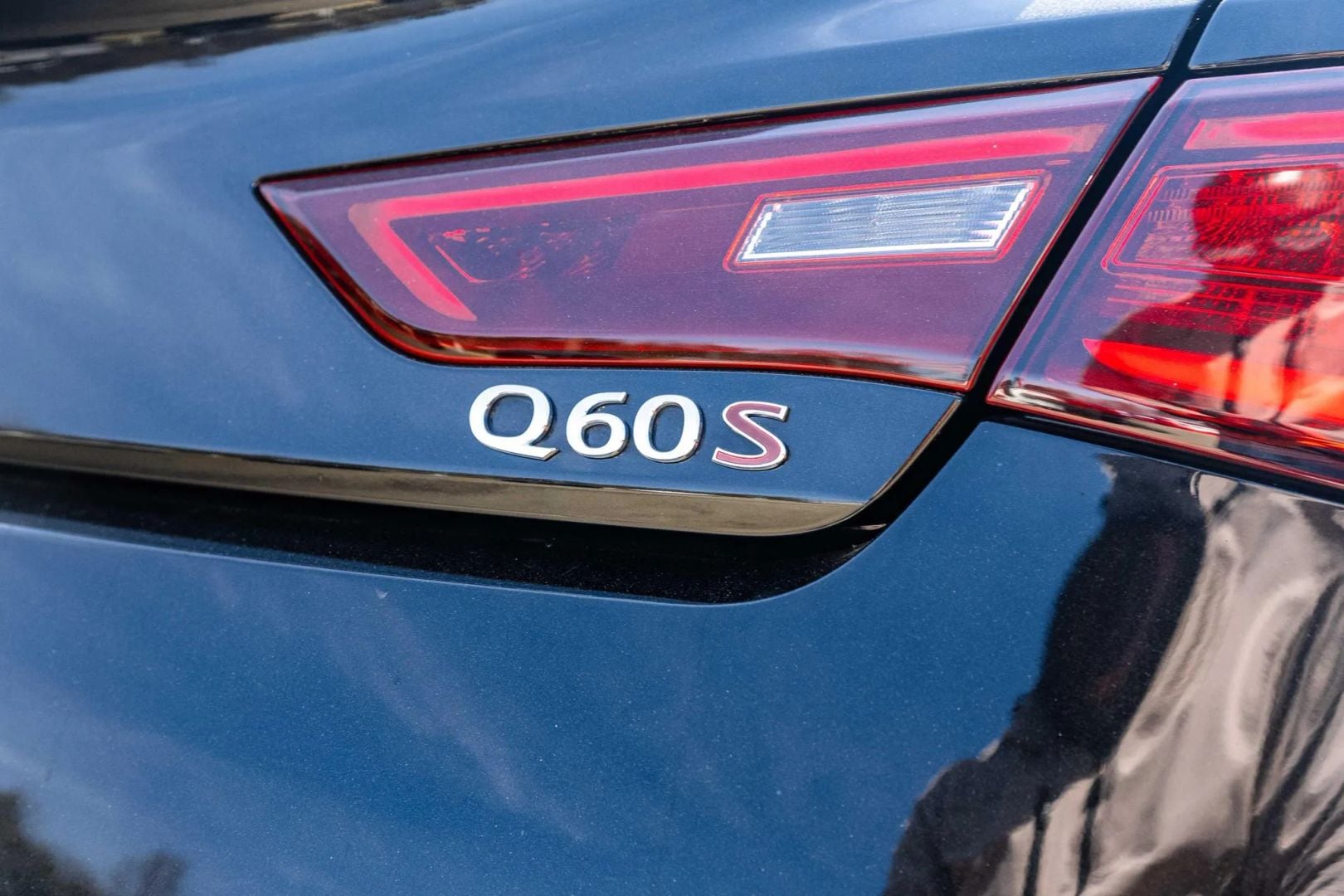2017 INFINITI Q60
