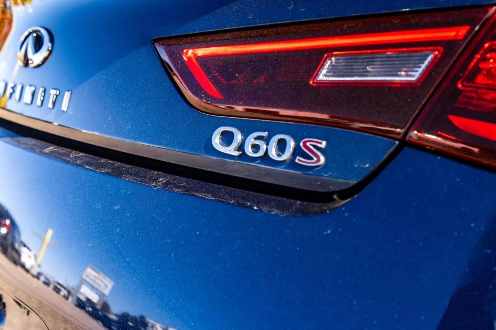 2017 INFINITI Q60