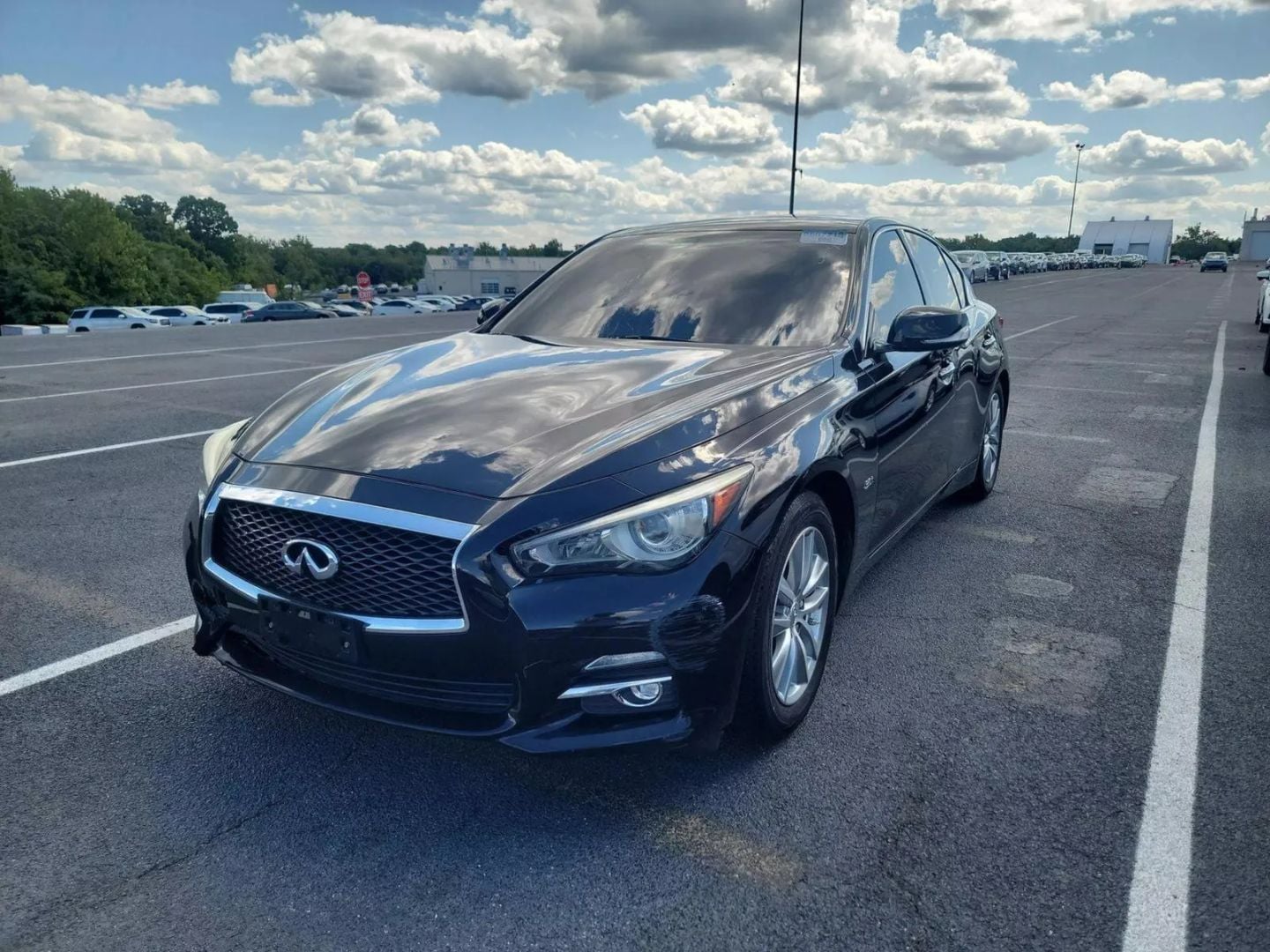 2016 INFINITI Q50