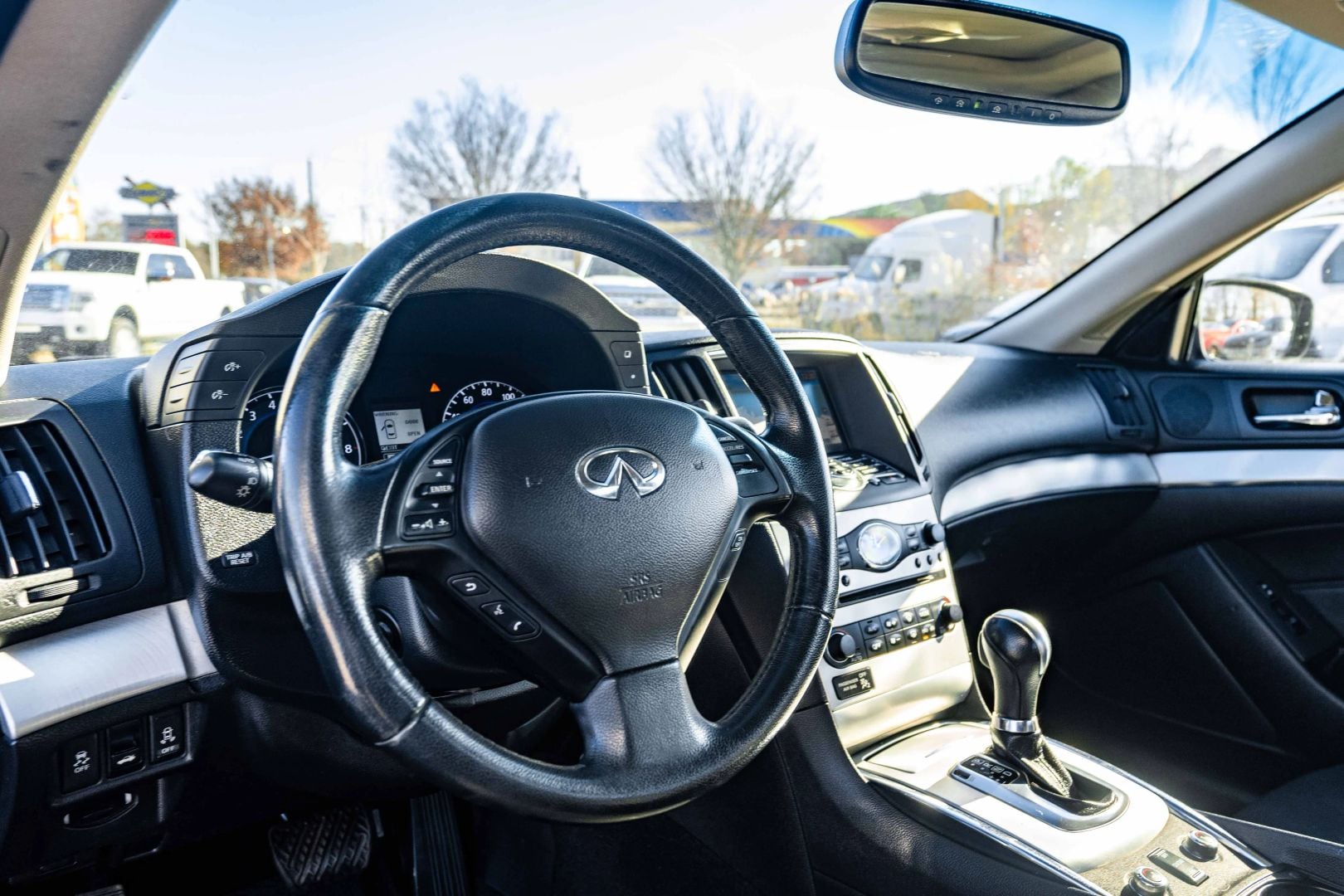 2014 INFINITI Q60